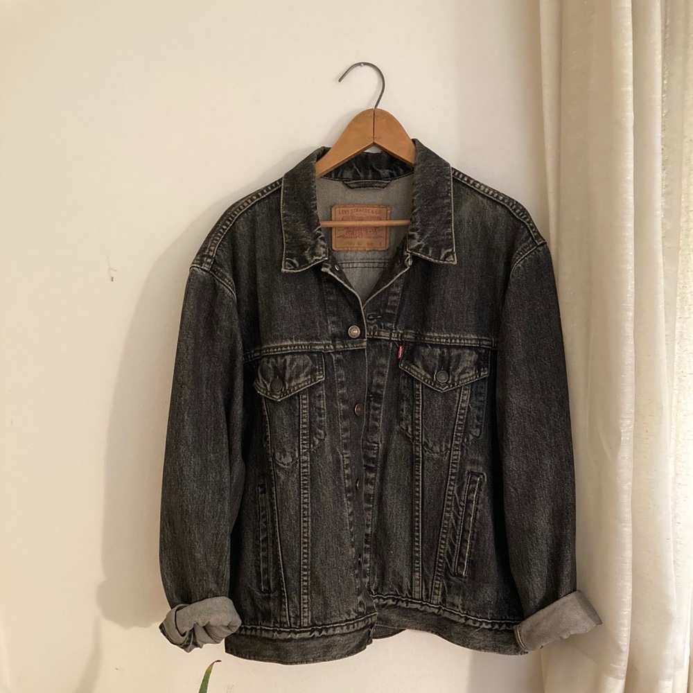 Black Acid Wash Levi’s Denim Jacket